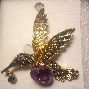 💕3/$15| multi color hummingbird pin. 🌺